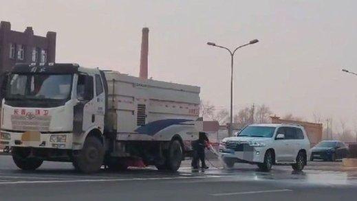 长春爆料环卫车视频大全,视频大全展现城市清洁力量  第1张